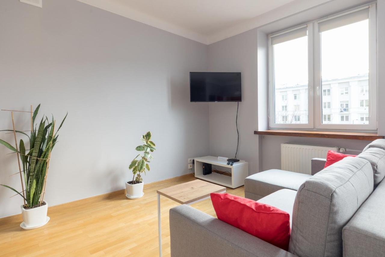 Metro Raclawicka Red Apartment Varsovia Exterior foto