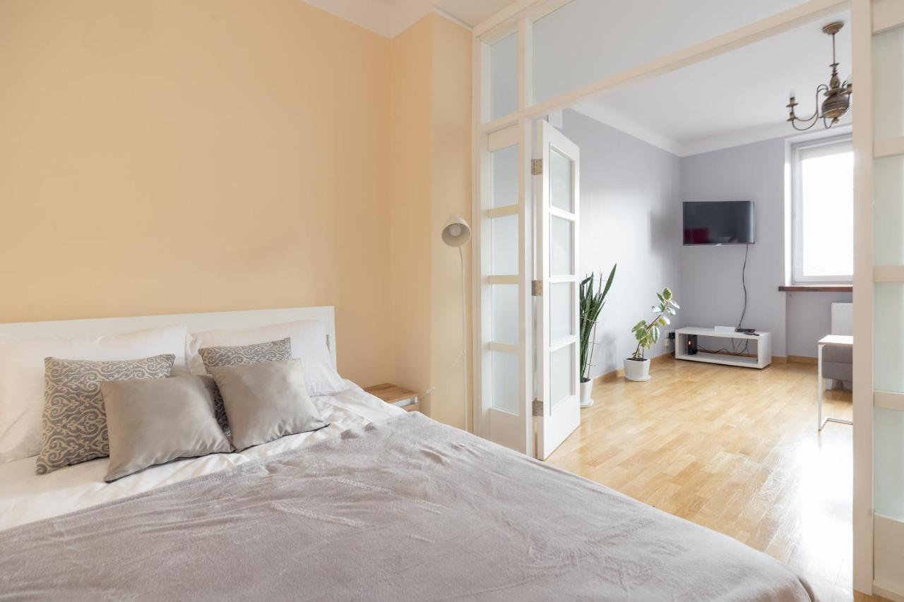 Metro Raclawicka Red Apartment Varsovia Exterior foto